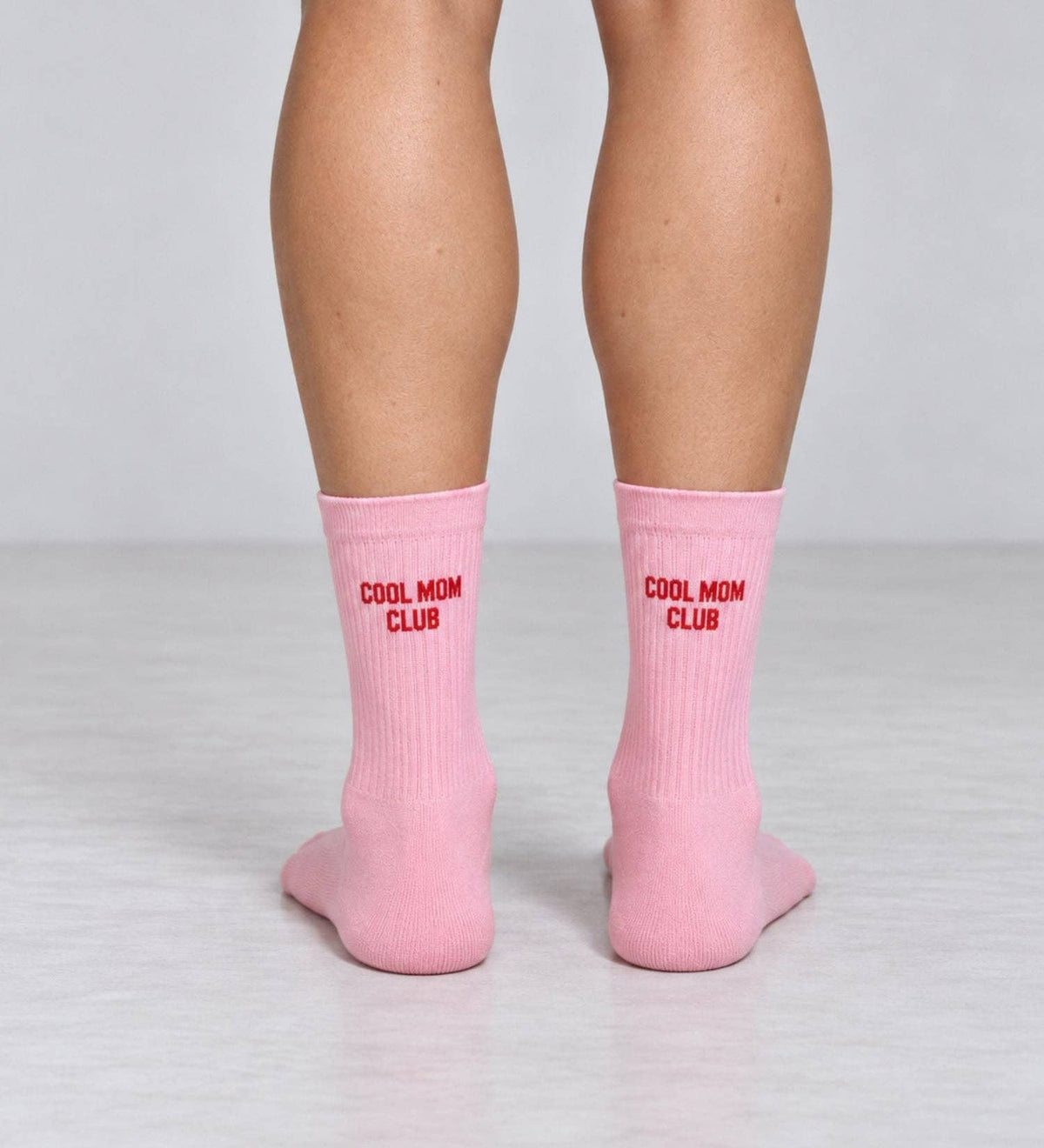 Organiczne skarpety typu crew z bio bawełny 3-PAK – MOM, COOL MOM CLUB ROSÉ, MOM PINK NO BAD DAYS CLUB
