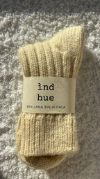 SKARPETKI Z WEŁNY I ALPAKI / 100% naturalne, kolor Natura