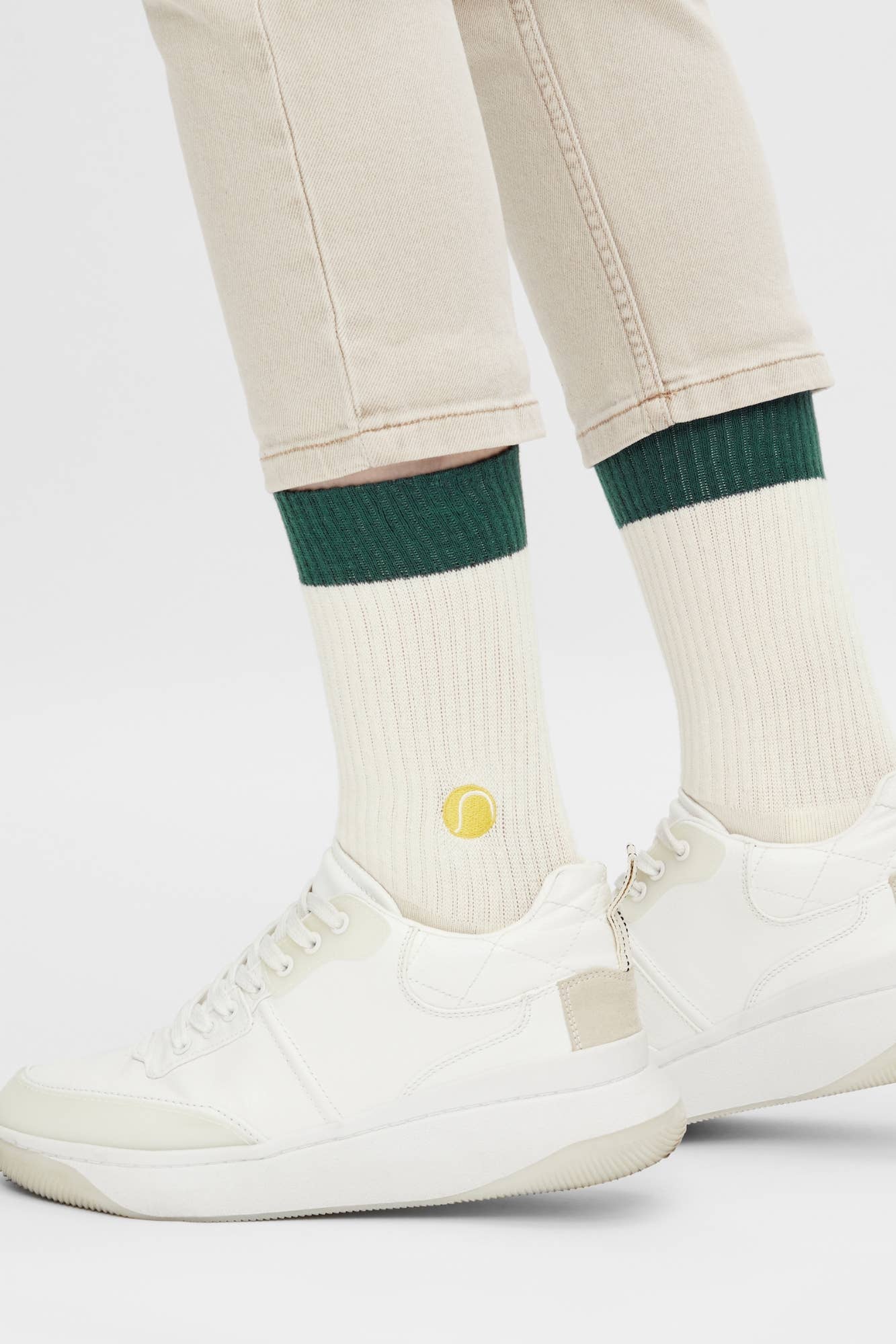 Skarpety z organicznej bawełny typu crew z haftowaną piłką tenisową